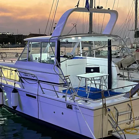 Hotel en barco Rodos On The Sea *